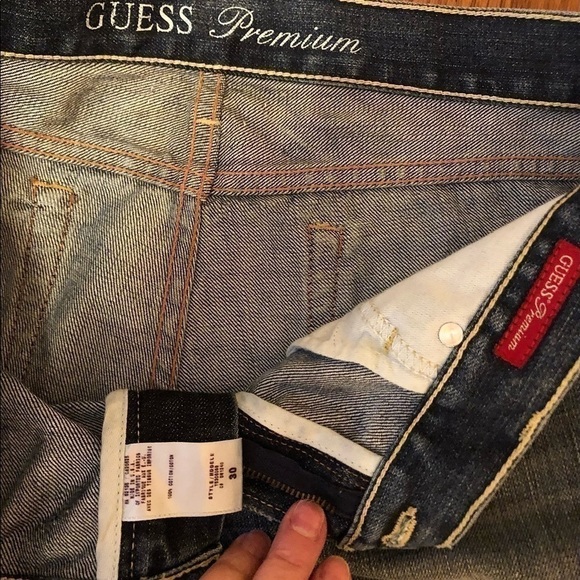 GUESS Premium Distressed Jeans Size 10 Long Neutral Travel Jeans  Timeless - Picture 5 of 10